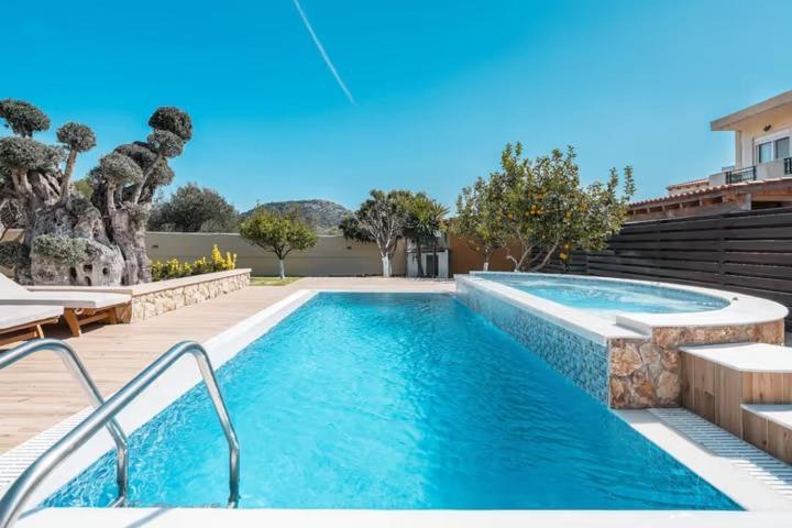 Villa Mata - 600M² With Private Pool And Jacuzzi Kalithiész Kültér fotó