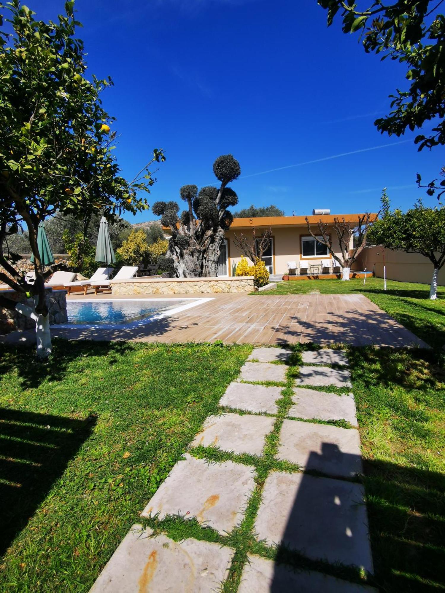 Villa Mata - 600M² With Private Pool And Jacuzzi Kalithiész Kültér fotó
