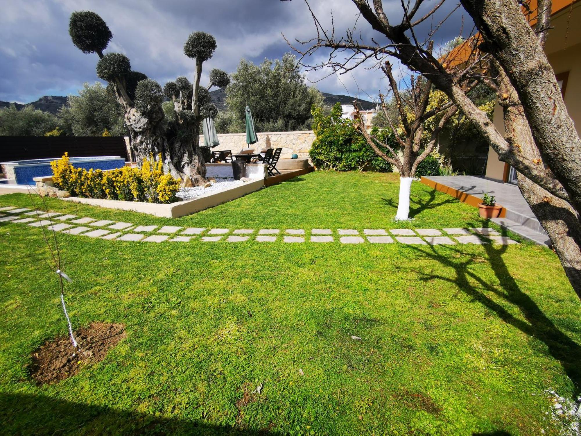 Villa Mata - 600M² With Private Pool And Jacuzzi Kalithiész Kültér fotó